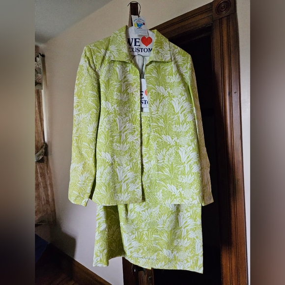 Skirt with blazer - Picture 1 of 2